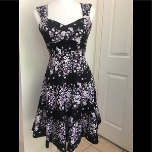 Ladies White House Black Market Dress